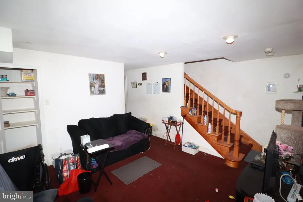 1350 MAPLE AVENUE Elsmere, DE 19805