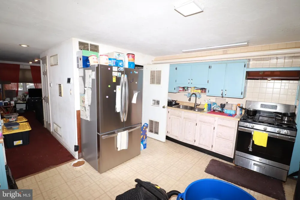 1350 MAPLE AVENUE Elsmere, DE 19805