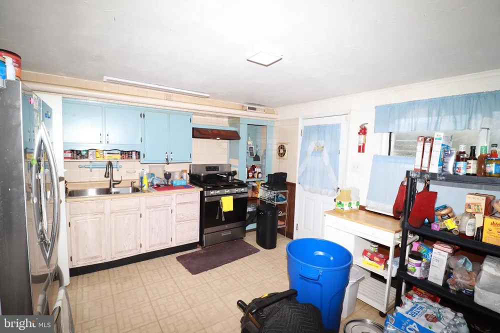 1350 MAPLE AVENUE Elsmere, DE 19805