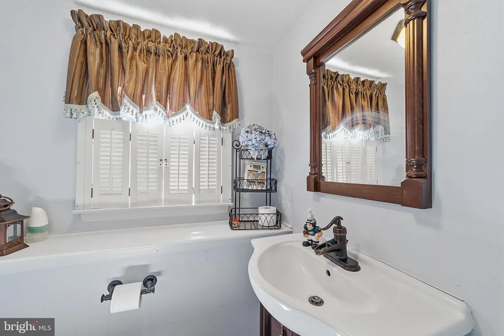 450 CITATION LANE Warminster, PA 18974