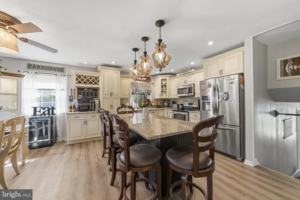 450 CITATION LANE Warminster, PA 18974