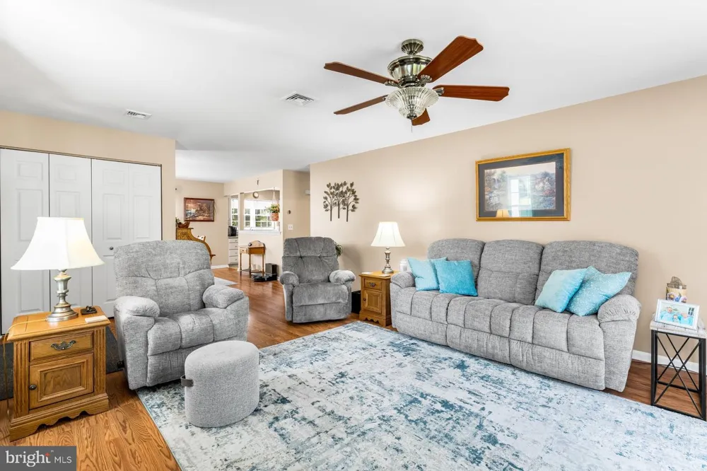 409 CAMBRIDGE COURT Palmyra, PA 17078