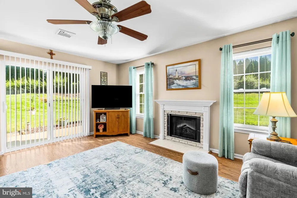 409 CAMBRIDGE COURT Palmyra, PA 17078