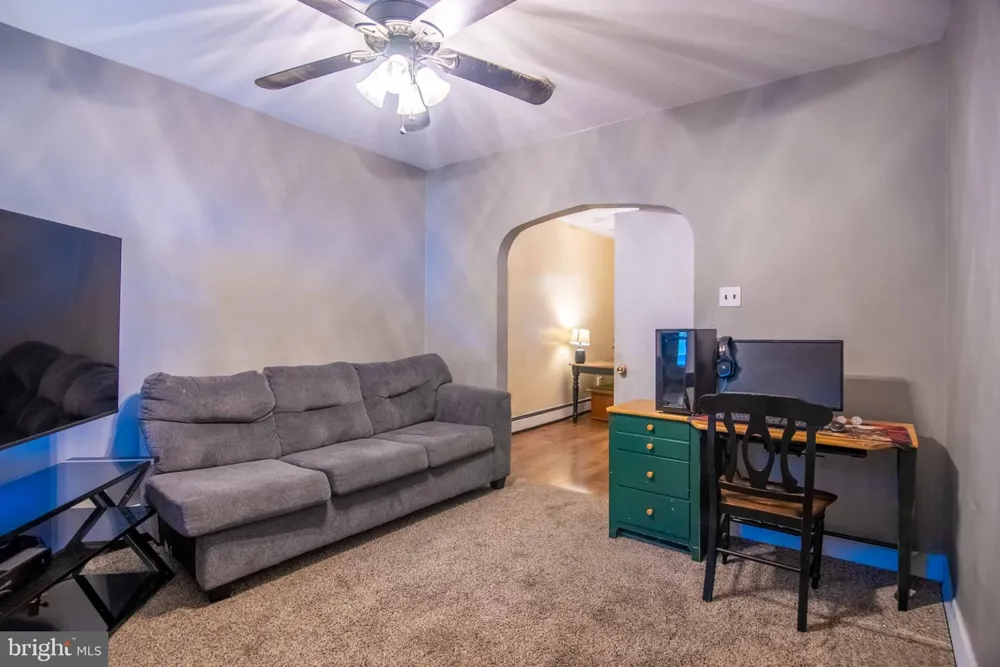 1940 GLENDALE AVENUE Bethlehem, PA 18018