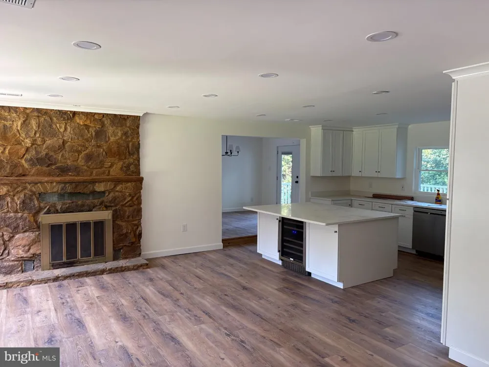 700 MILLER ROAD Annapolis, MD 21401