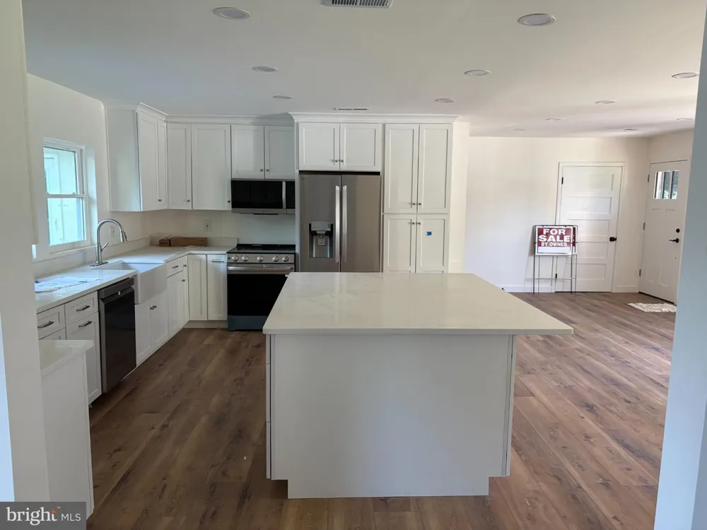 700 MILLER ROAD Annapolis, MD 21401