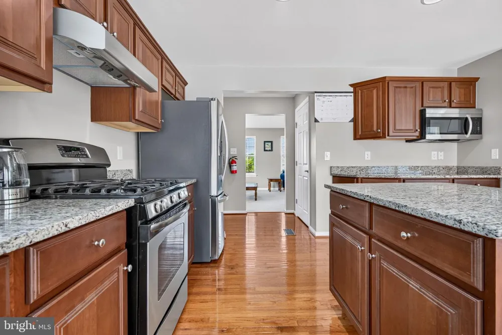 132 HELEN DRIVE Cinnaminson, NJ 08077