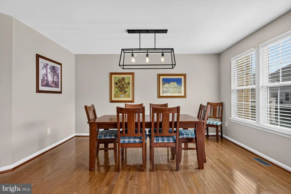 132 HELEN DRIVE Cinnaminson, NJ 08077