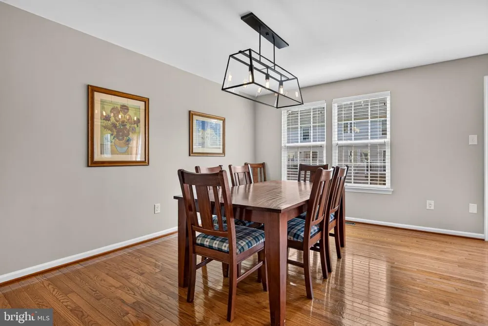 132 HELEN DRIVE Cinnaminson, NJ 08077