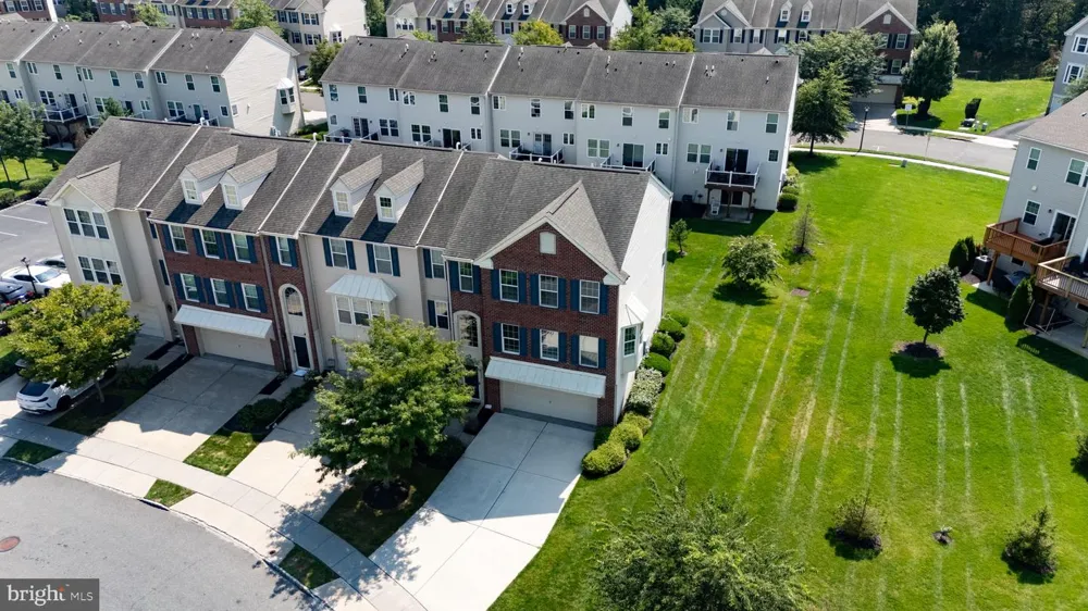 132 HELEN DRIVE Cinnaminson, NJ 08077