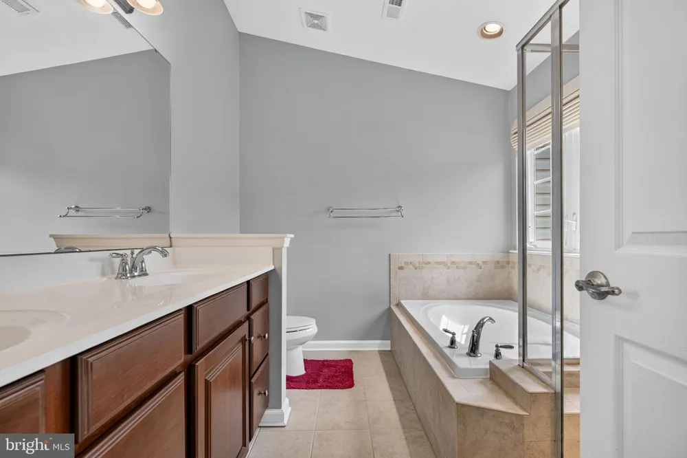 132 HELEN DRIVE Cinnaminson, NJ 08077