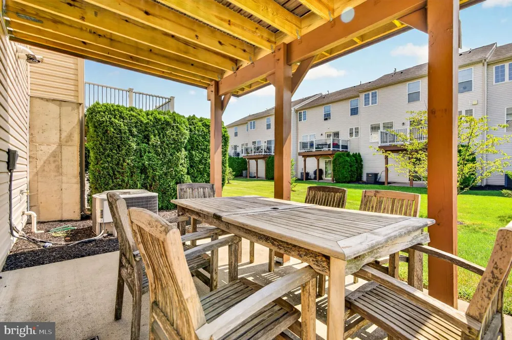 132 HELEN DRIVE Cinnaminson, NJ 08077