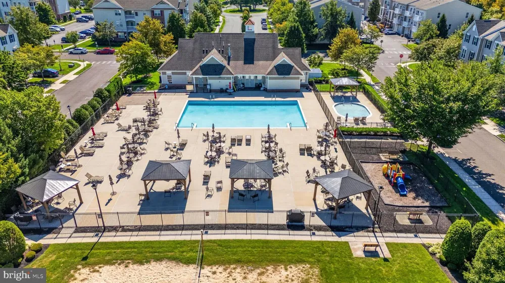 132 HELEN DRIVE Cinnaminson, NJ 08077