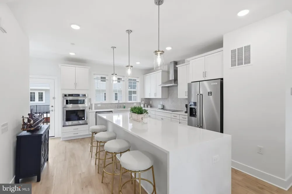 10817 CEDAR AVENUE Fairfax, VA 22030