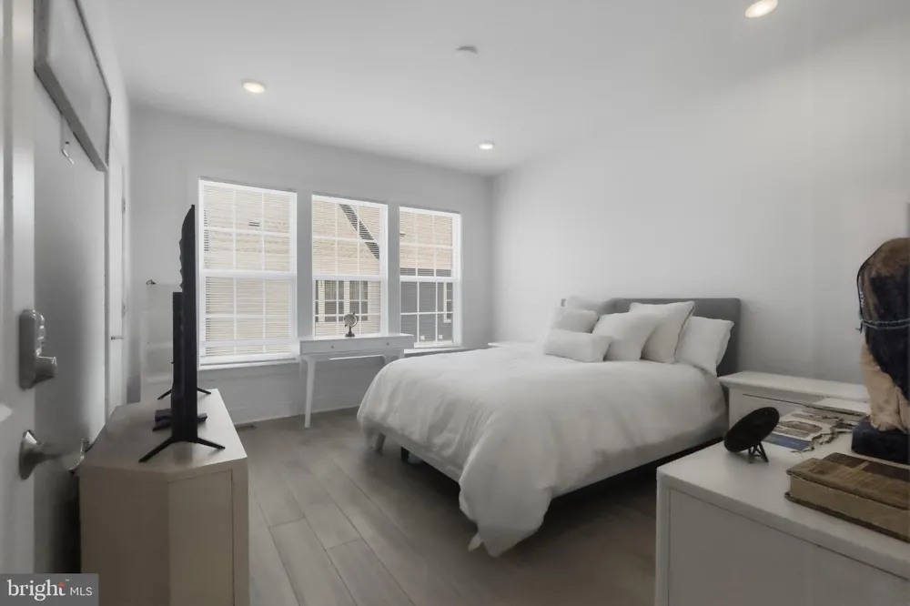 10817 CEDAR AVENUE Fairfax, VA 22030