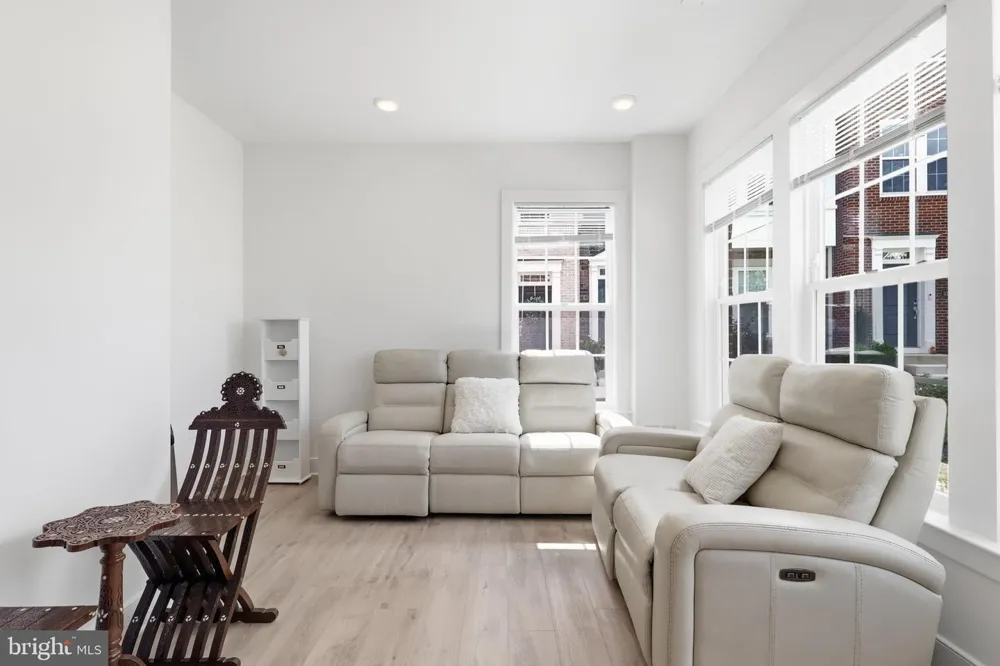 10817 CEDAR AVENUE Fairfax, VA 22030