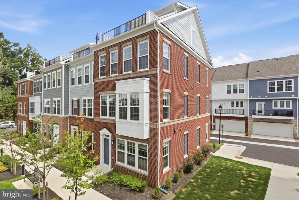 10817 CEDAR AVENUE Fairfax, VA 22030