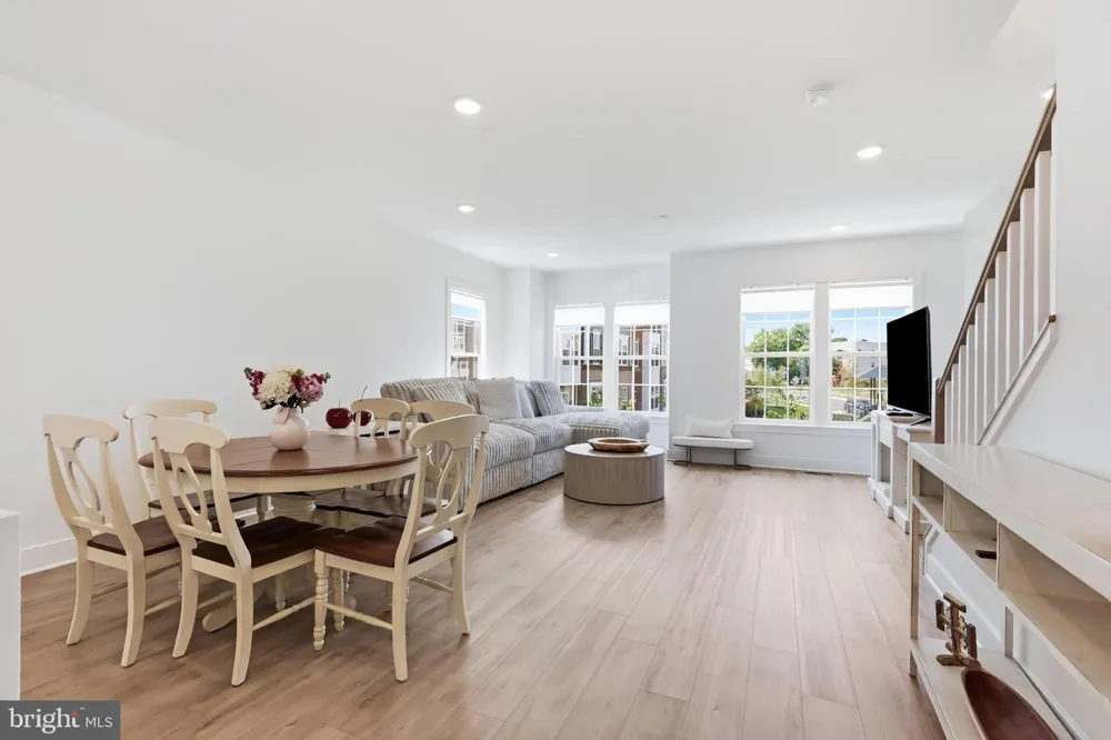 10817 CEDAR AVENUE Fairfax, VA 22030