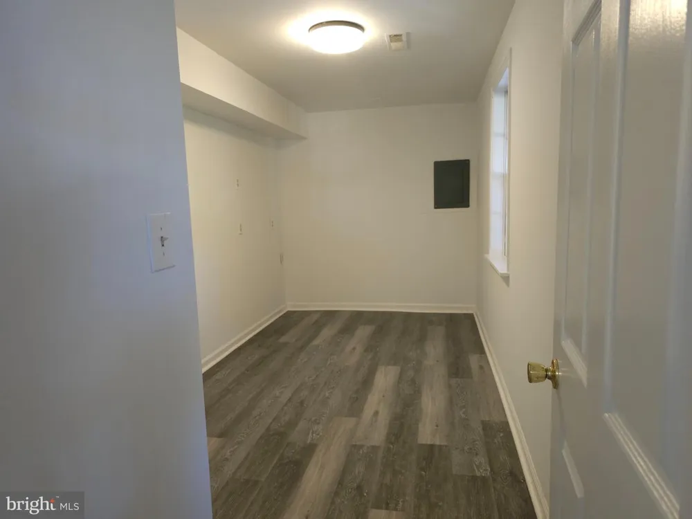 13824 POPLAR TREE ROAD Chantilly, VA 20151