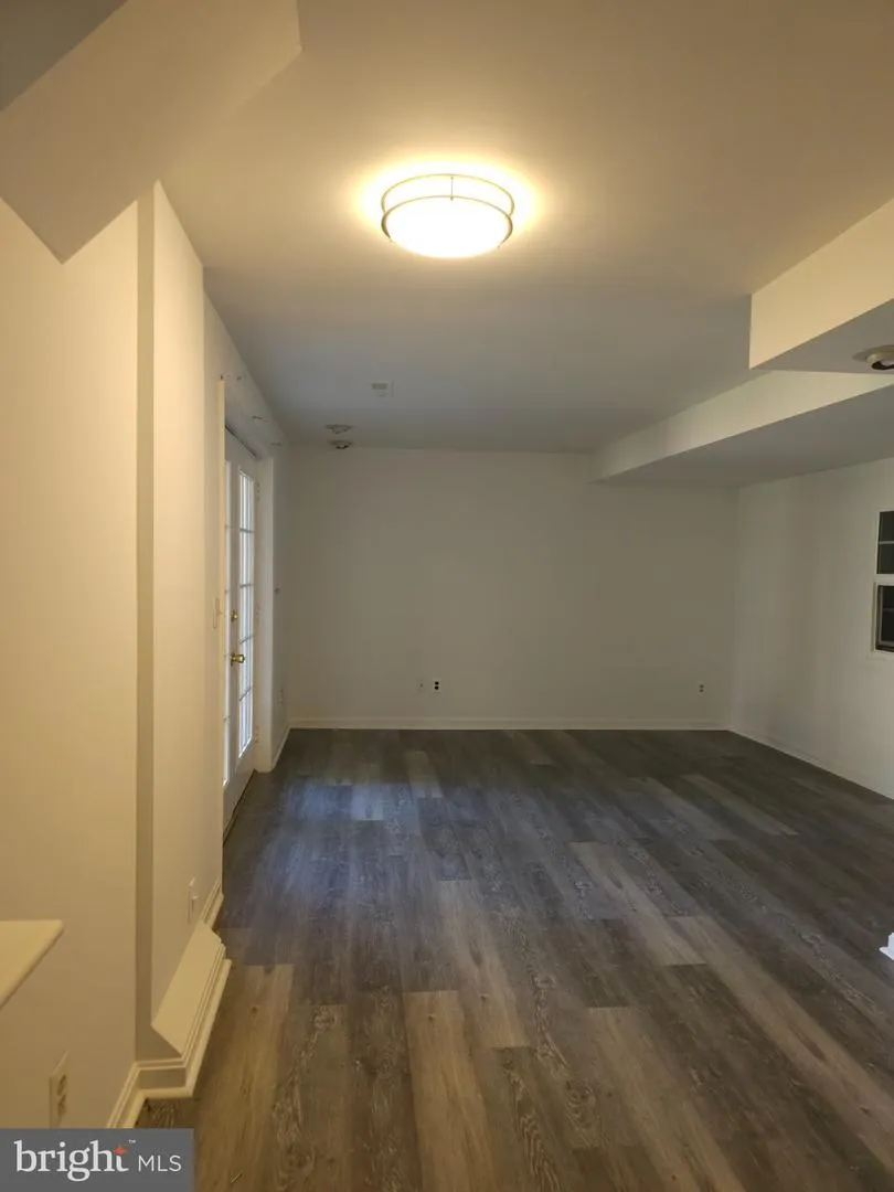 13824 POPLAR TREE ROAD Chantilly, VA 20151
