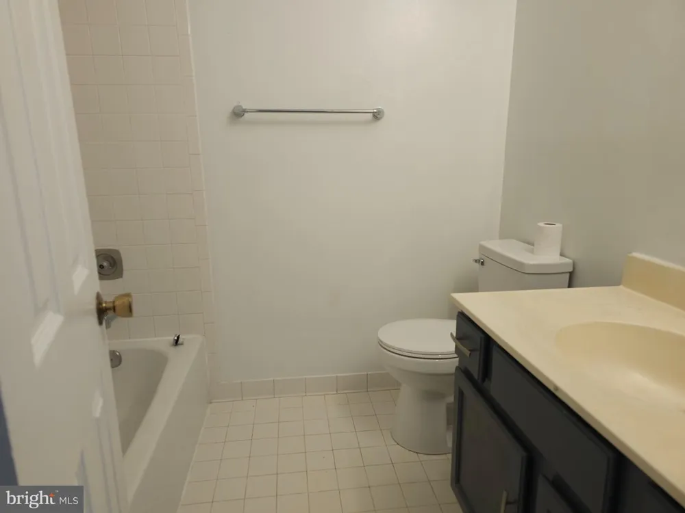 13824 POPLAR TREE ROAD Chantilly, VA 20151