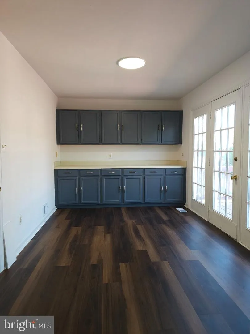 13824 POPLAR TREE ROAD Chantilly, VA 20151