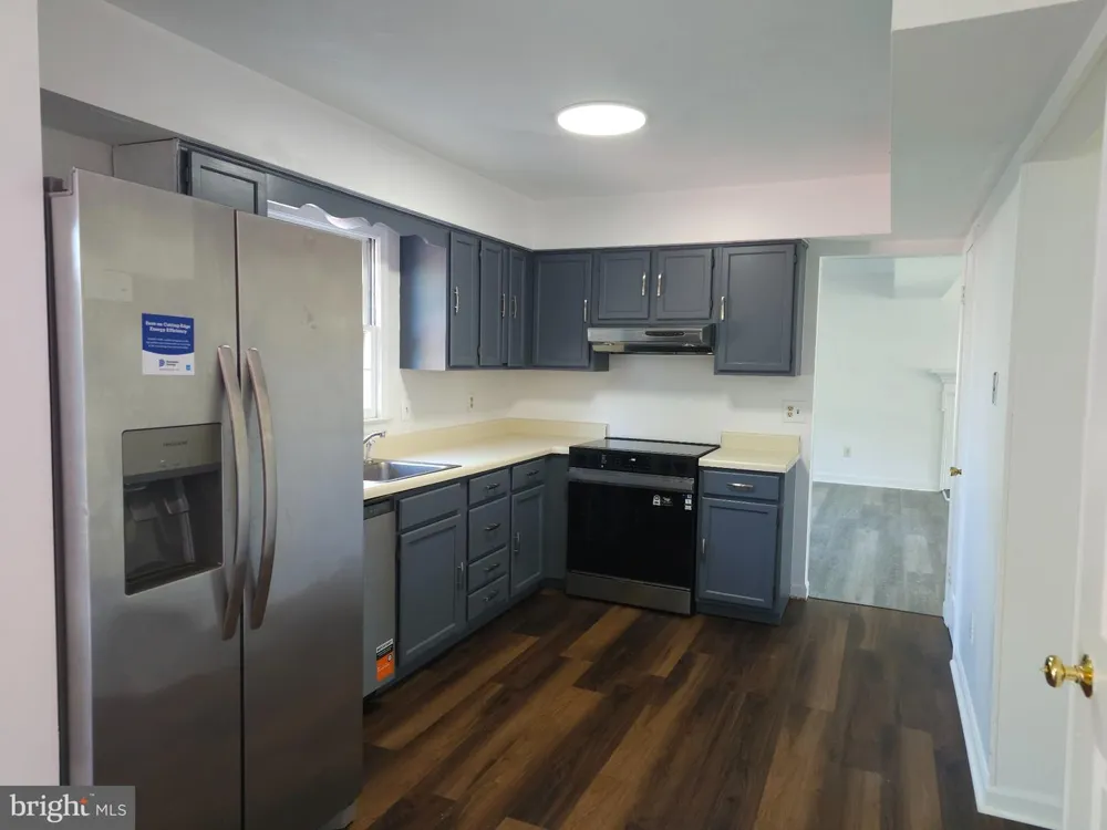13824 POPLAR TREE ROAD Chantilly, VA 20151
