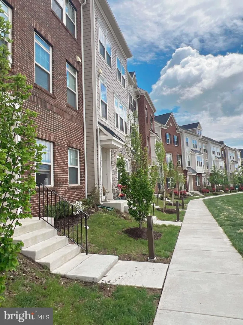 817 SAWBACK SQUARE NE Leesburg, VA 20176