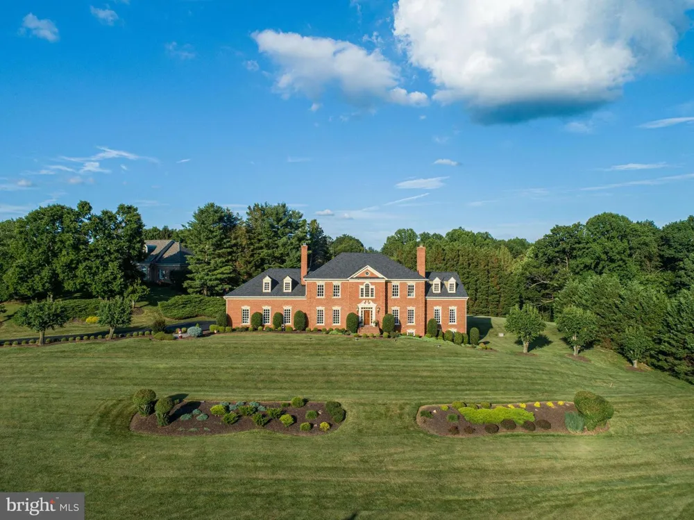 10875 PATOWMACK DRIVE Great Falls, VA 22066