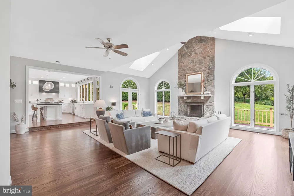 10875 PATOWMACK DRIVE Great Falls, VA 22066