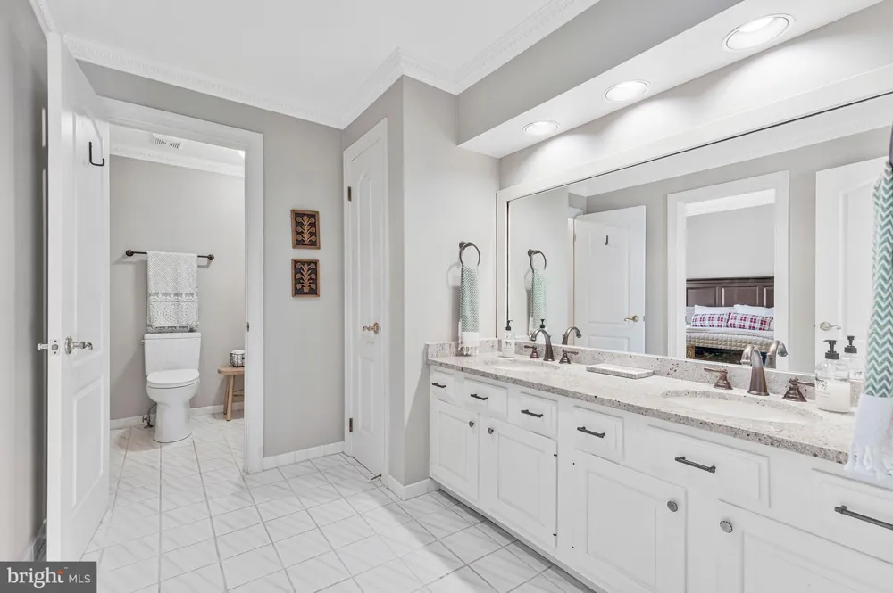 10875 PATOWMACK DRIVE Great Falls, VA 22066