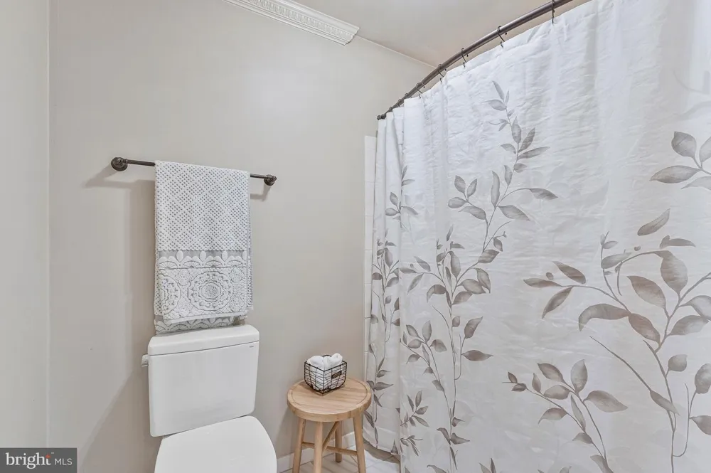10875 PATOWMACK DRIVE Great Falls, VA 22066