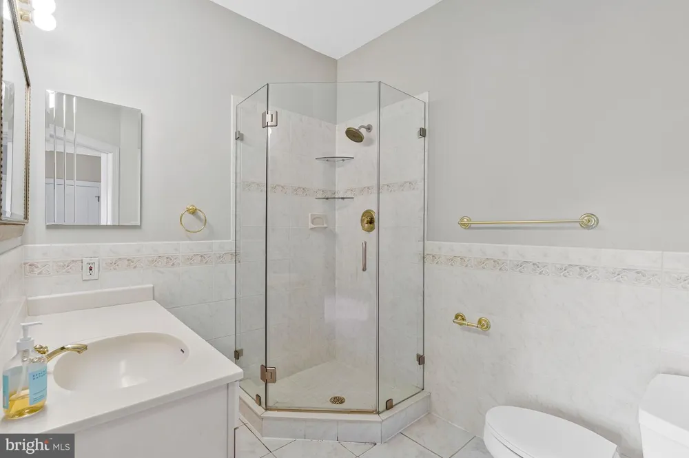 10875 PATOWMACK DRIVE Great Falls, VA 22066