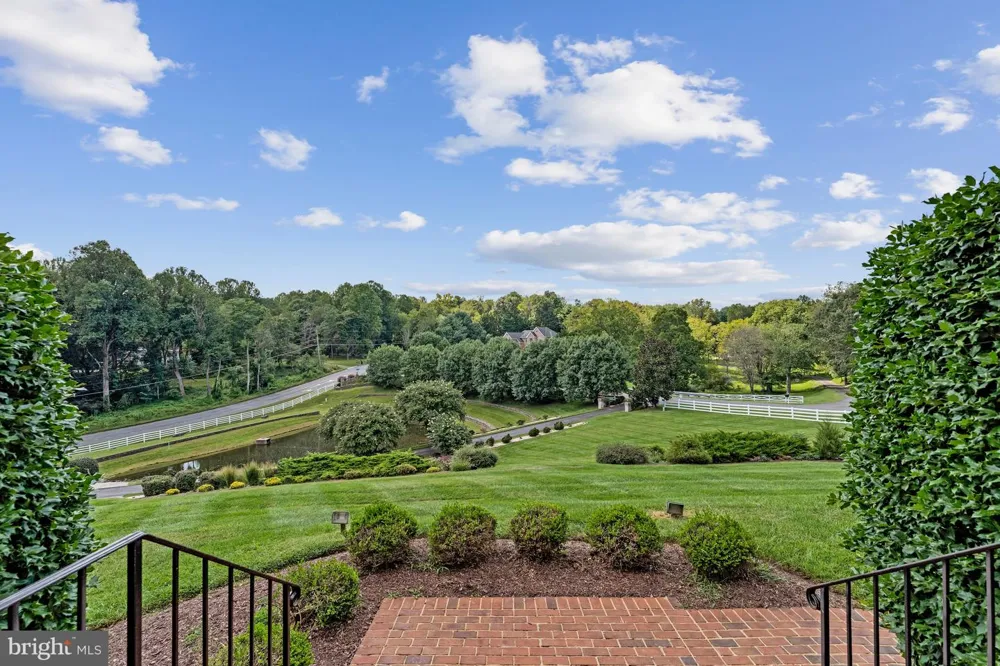 10875 PATOWMACK DRIVE Great Falls, VA 22066