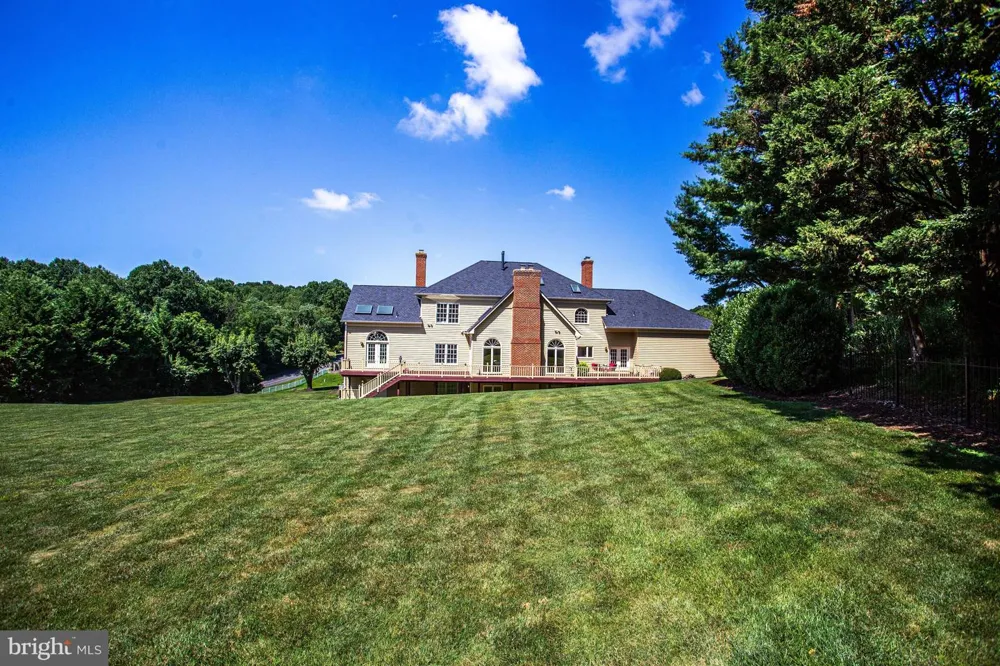 10875 PATOWMACK DRIVE Great Falls, VA 22066