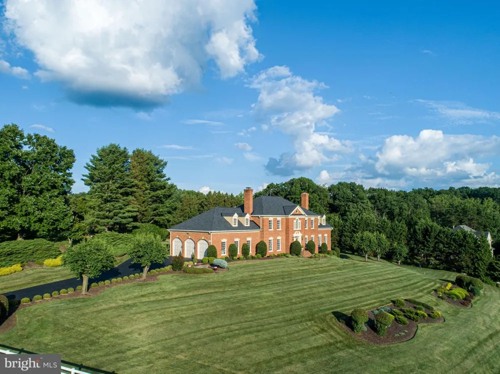 10875 PATOWMACK DRIVE Great Falls, VA 22066