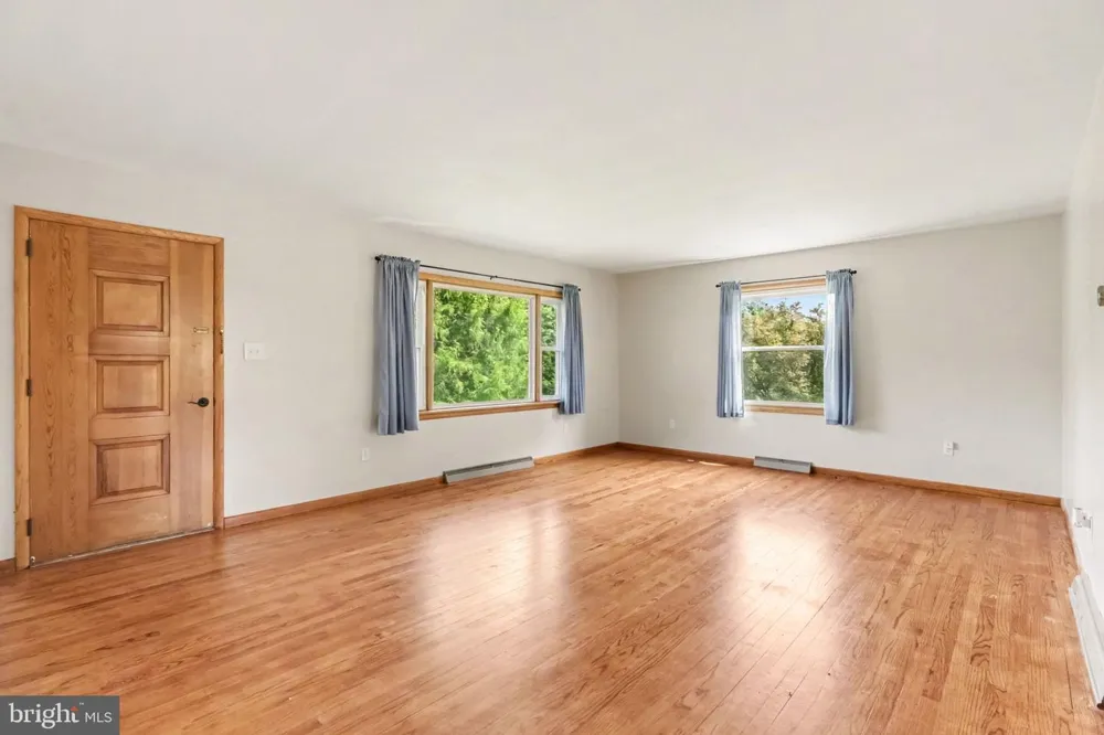 1445 LOOP ROAD Lewistown, PA 17044
