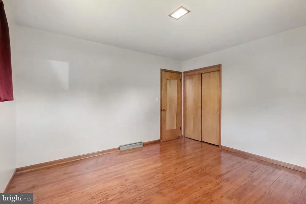 1445 LOOP ROAD Lewistown, PA 17044