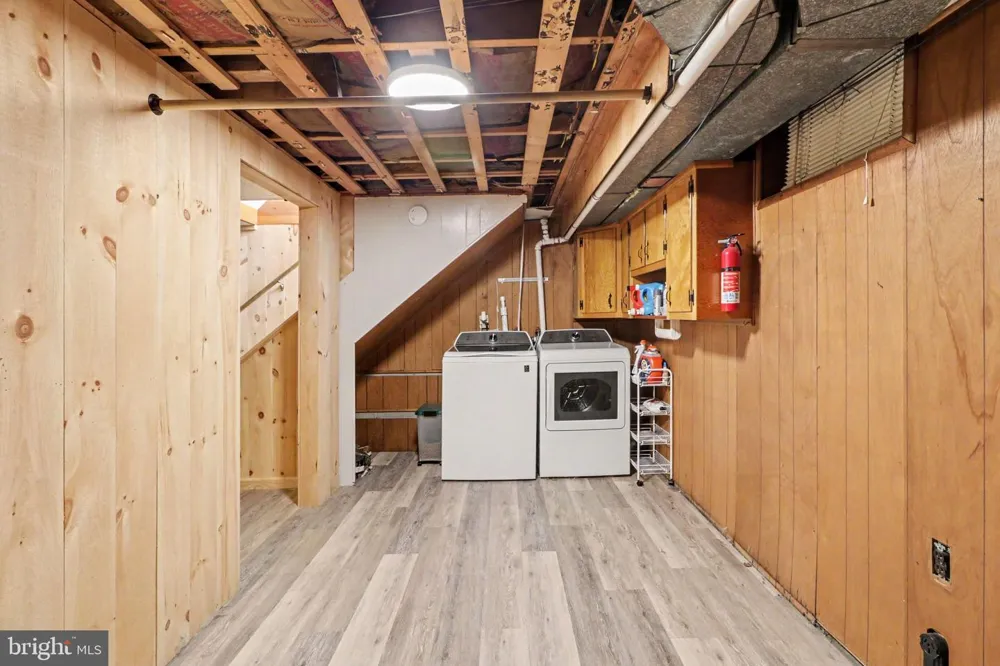 1445 LOOP ROAD Lewistown, PA 17044