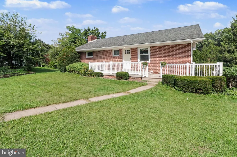 1445 LOOP ROAD Lewistown, PA 17044