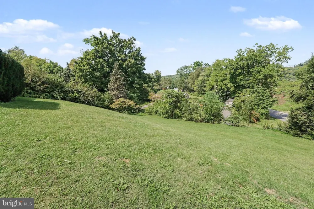 1445 LOOP ROAD Lewistown, PA 17044