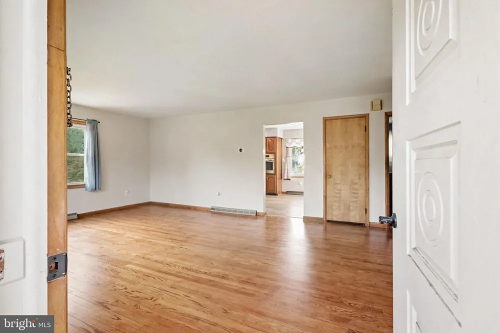 1445 LOOP ROAD Lewistown, PA 17044