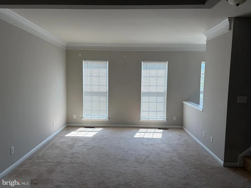 196 HUDSON DRIVE Phoenixville, PA 19460