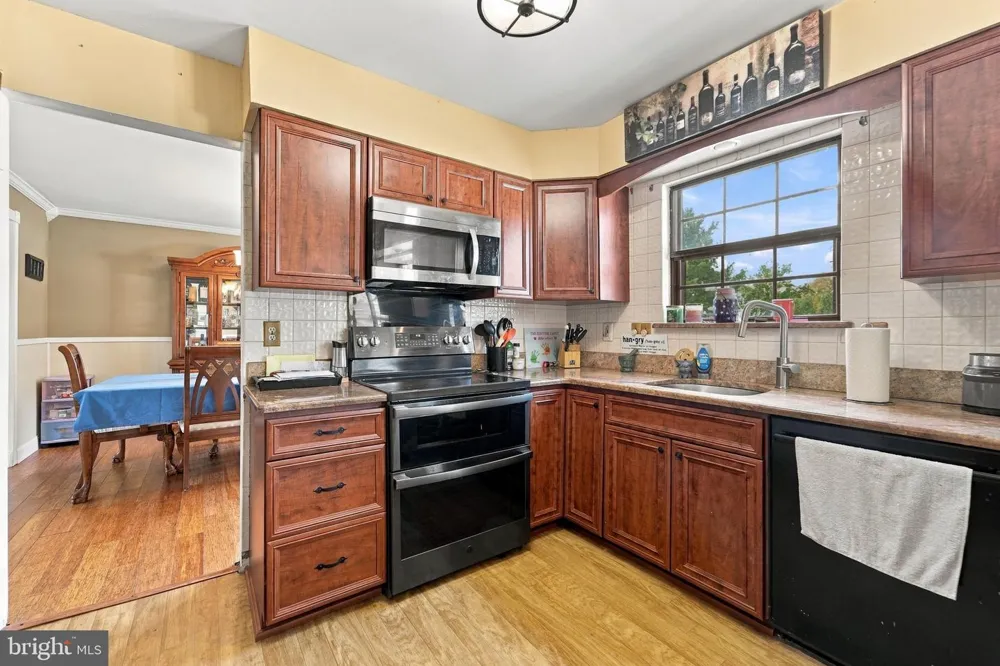 218 RAMBLEWOOD DRIVE Deptford, NJ 08080