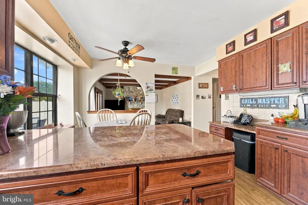 218 RAMBLEWOOD DRIVE Deptford, NJ 08080