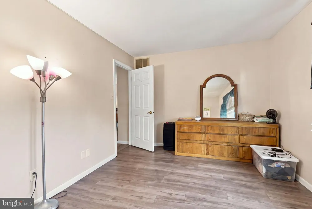 218 RAMBLEWOOD DRIVE Deptford, NJ 08080