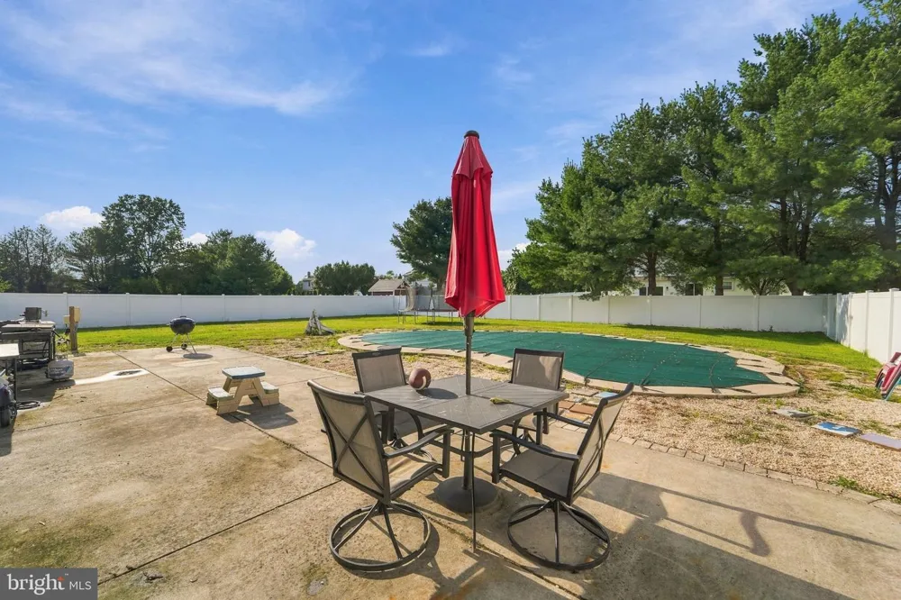 218 RAMBLEWOOD DRIVE Deptford, NJ 08080