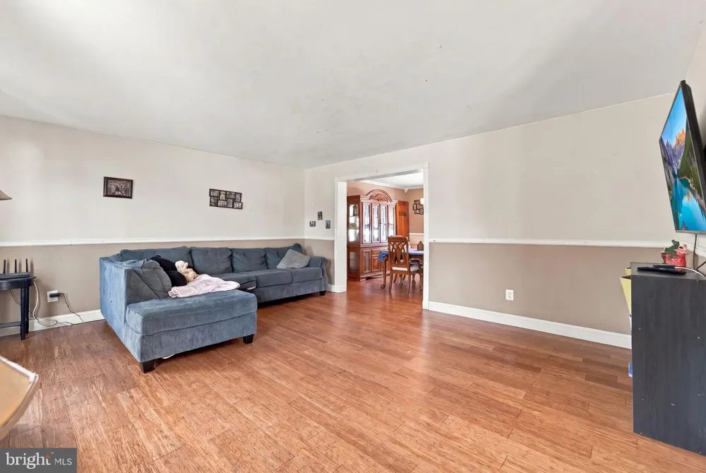 218 RAMBLEWOOD DRIVE Deptford, NJ 08080