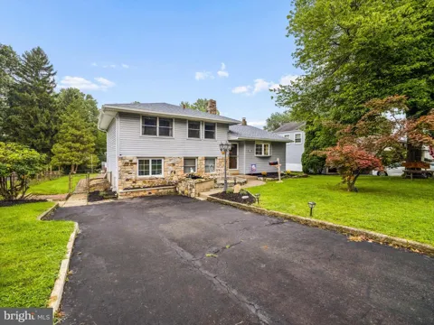 105 OVERLOOK AVENUE