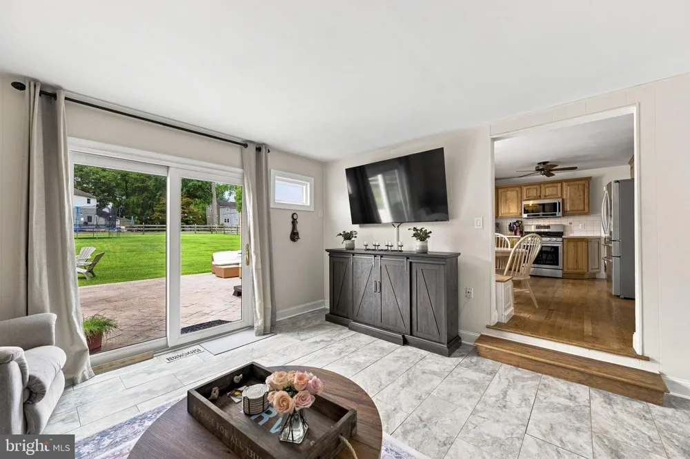 325 COLONIAL DRIVE Exton, PA 19341